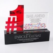 Plexiglas trophy ENRIQUE IGLESIAS