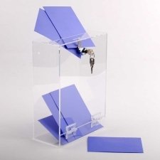 Plexiglas suggestion box MAGYC