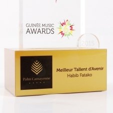 Plexiglas trophy PALM CAMAYENE