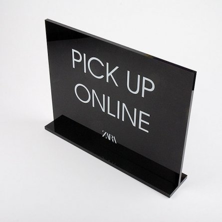 Perspex display ZARA