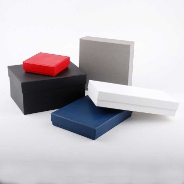 Cardboard presentation boxes