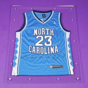 Plexiglas frames for t-shirts